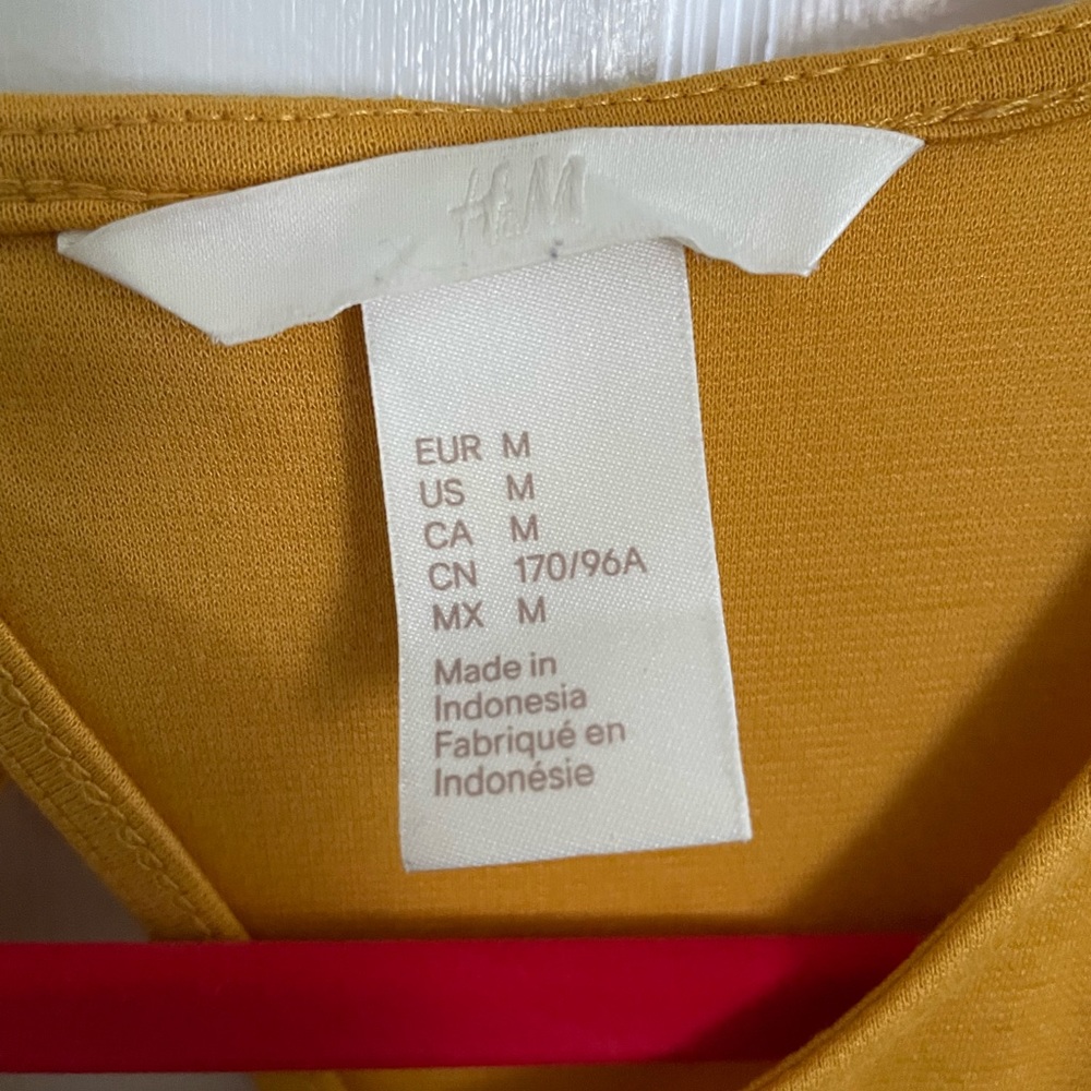 Medium Yellow Sleeveless Dress h&m - Picture 3 of 6